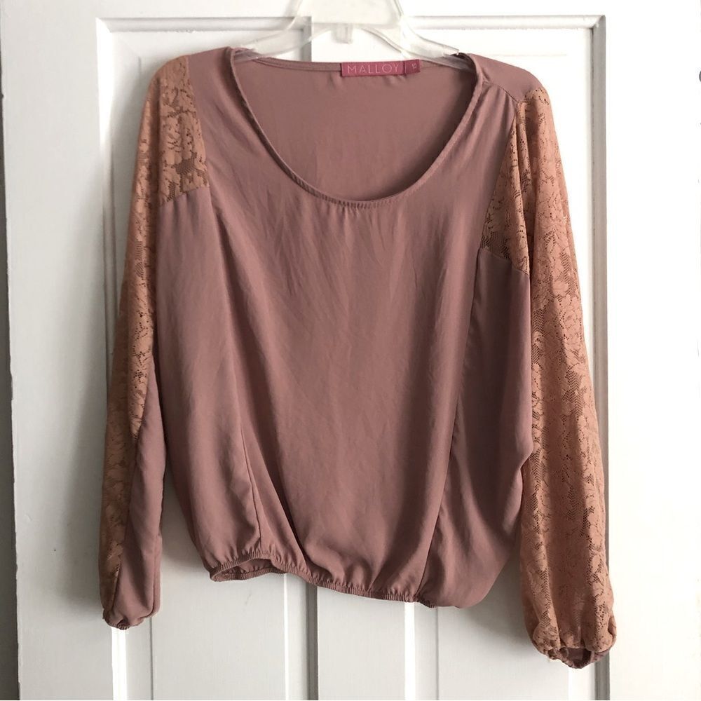 Dusty rose Malloy blouse long lace puff sleeve Gathered elastic @ waist & wrists